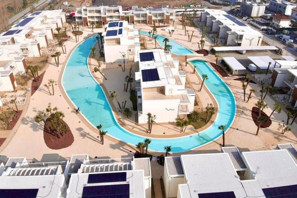 Wave Island! Luxury Resort A Jesolo - Piscina E Park Free! Luaran gambar